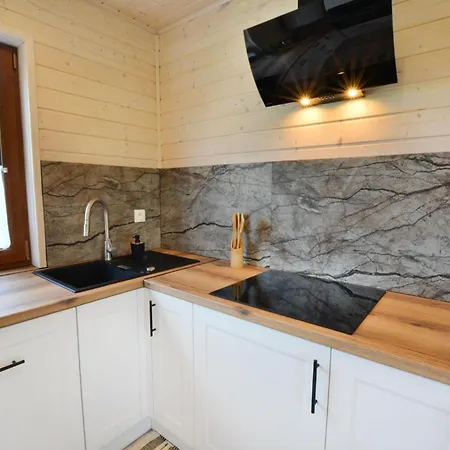 Comfortable Home, Sauna Hot Tub Included Casa vacanze